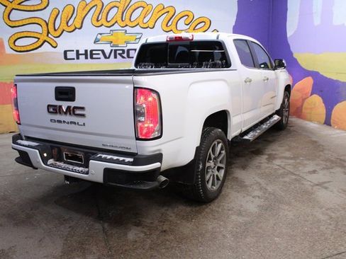 Used 2021 GMC Canyon Denali image 7