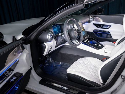 New 2026 Mercedes-Benz SL 63 AMG 4MATIC image 15