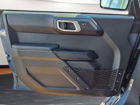 New 2025 Ford Bronco Outer Banks w/ Sasquatch Package image 16