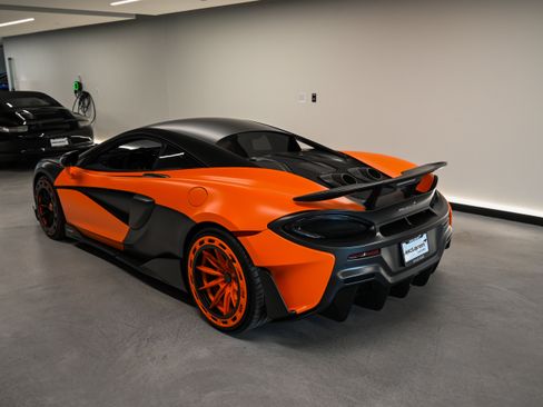 Used 2019 McLaren 600LT RWD image 26
