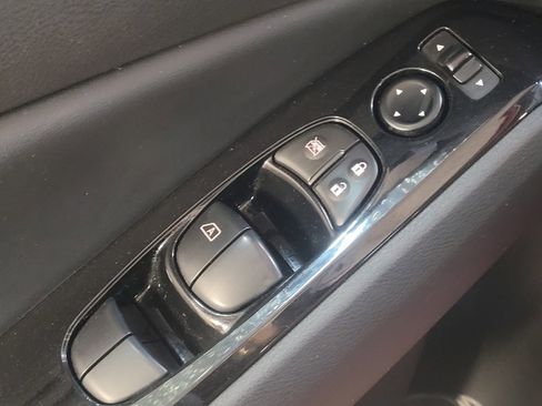Used 2023 Nissan Altima 2.5 SV FWD image 27