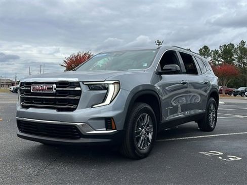 Certified 2025 GMC Acadia Elevation image 3