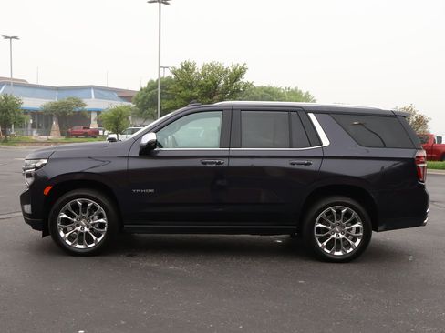 Used 2023 Chevrolet Tahoe Premier AWD/4WD image 38