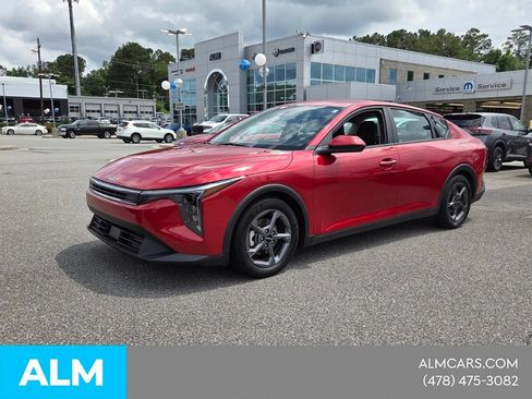 Used 2025 Kia K4 FWD image 2