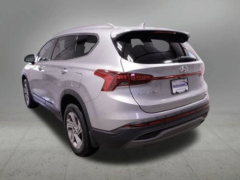 Used 2023 Hyundai Santa Fe SEL image 3