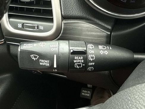 Used 2019 Jeep Grand Cherokee Limited AWD/4WD image 16
