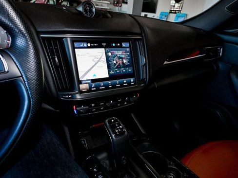 Used 2022 Maserati Levante GT image 36