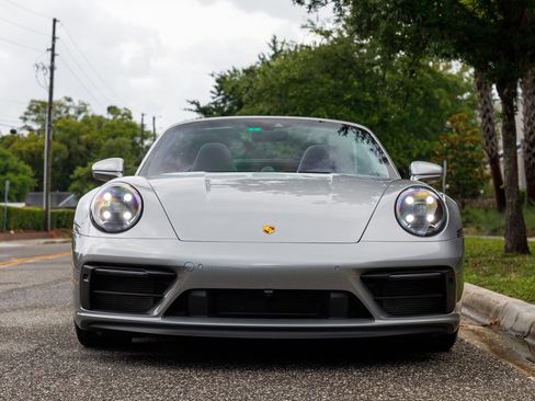 Used 2022 Porsche 911 Carrera GTS RWD image 9