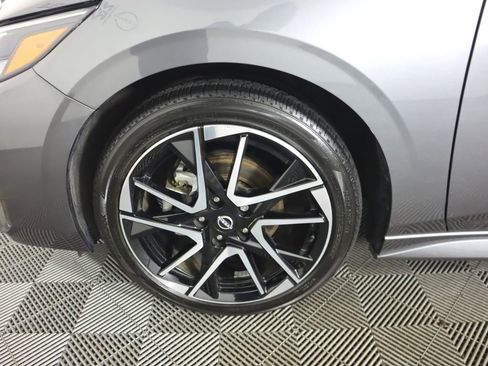 Used 2024 Nissan Sentra SR w/ SR Premium Package FWD image 25