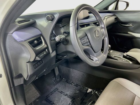 Used 2021 Lexus UX 250h w/ Accessory Package (Z2) AWD/4WD image 9