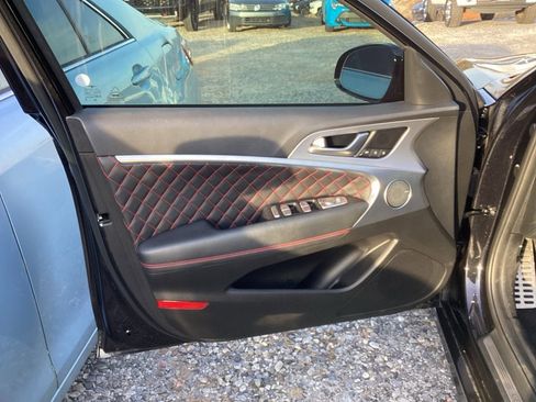 Used 2021 Genesis G70 3.3T w/ Sport Package image 10