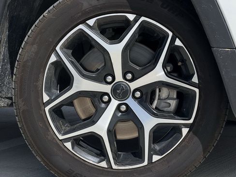 Used 2025 Jeep Compass Limited AWD/4WD image 9