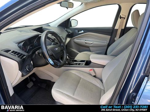Used 2018 Ford Escape SE AWD/4WD image 10