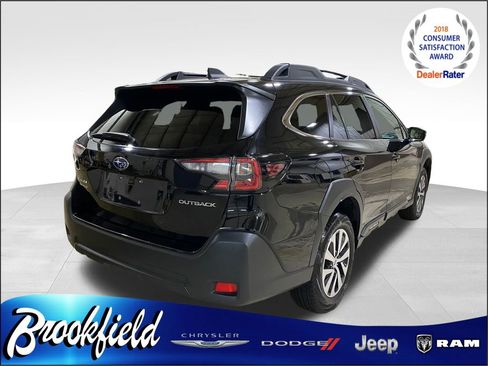 Used 2025 Subaru Outback Premium image 8