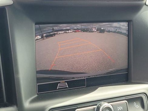 Used 2024 GMC Terrain SLE FWD image 18