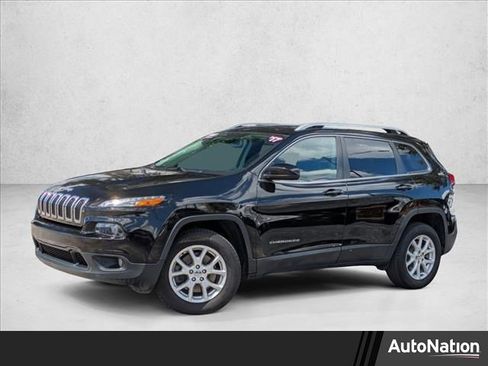 Used 2017 Jeep Cherokee Latitude w/ Comfort & Sound Group image 1
