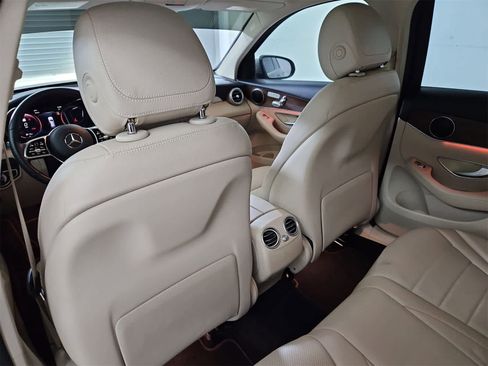 Used 2022 Mercedes-Benz GLC 300 4MATIC image 18