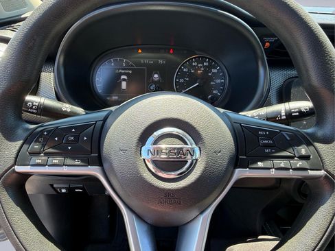 Used 2021 Nissan Kicks SV FWD image 31