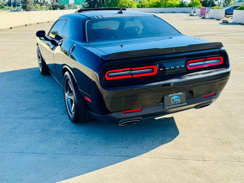 Used 2016 Dodge Challenger R/T Plus image 18