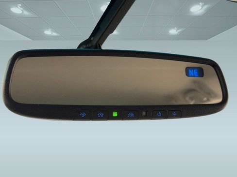 Used 2015 Toyota Sienna LE FWD image 17