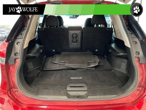 Used 2020 Nissan Rogue SV w/ Premium Package FWD image 22