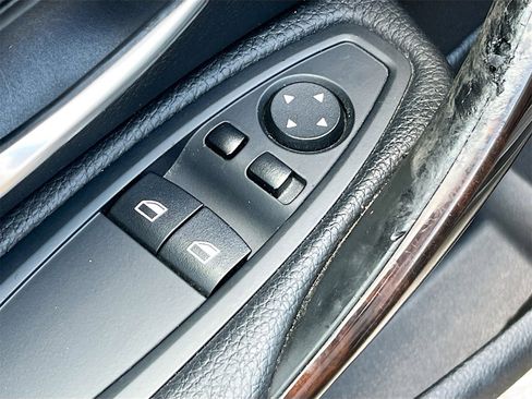 Used 2015 BMW 428i Coupe image 18