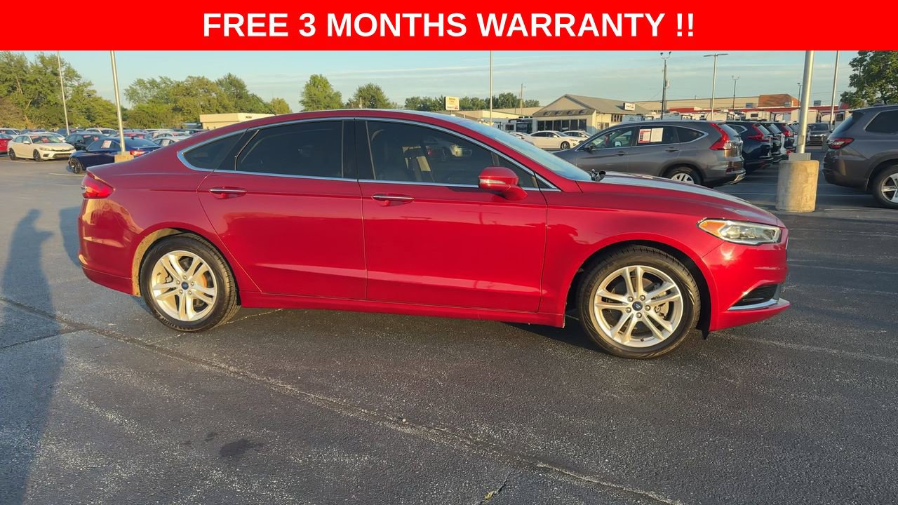 Used 2018 Ford Fusion SE w/ Fusion SE Technology Package FWD image 9