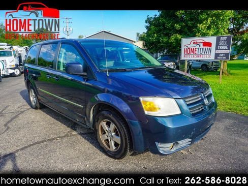 Used 2008 Dodge Grand Caravan SXT FWD image 1