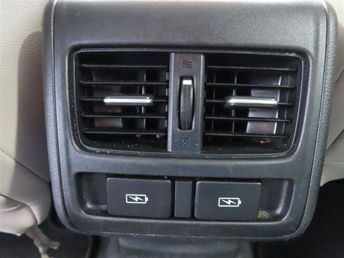 Used 2022 Honda Accord Touring image 35