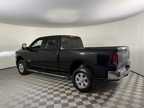 Used 2025 RAM 2500 Big Horn AWD/4WD image 9