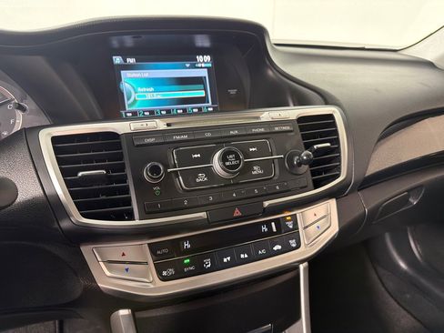 Used 2014 Honda Accord Sport image 15