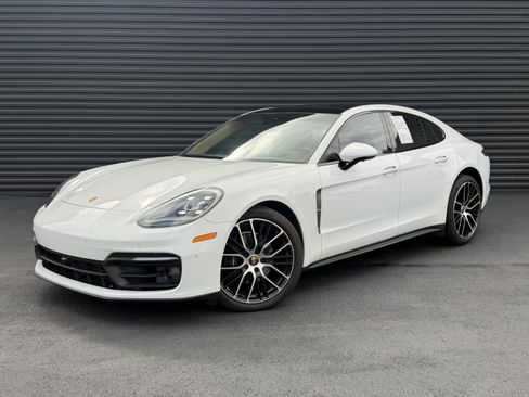 Certified 2023 Porsche Panamera image 1