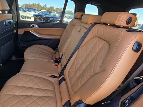 New 2026 BMW X7 xDrive40i w/ M Sport Package image 14