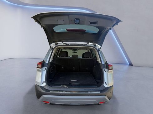 Used 2023 Nissan Rogue SV AWD/4WD image 19