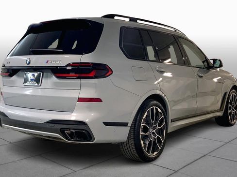 Used 2025 BMW X7 M60i image 13
