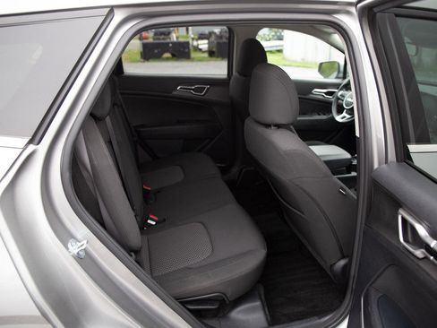 Used 2023 Kia Sportage LX image 21