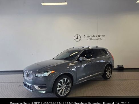 Used 2023 Volvo XC90 B6 Ultimate w/ Protection Package Premier AWD/4WD image 1