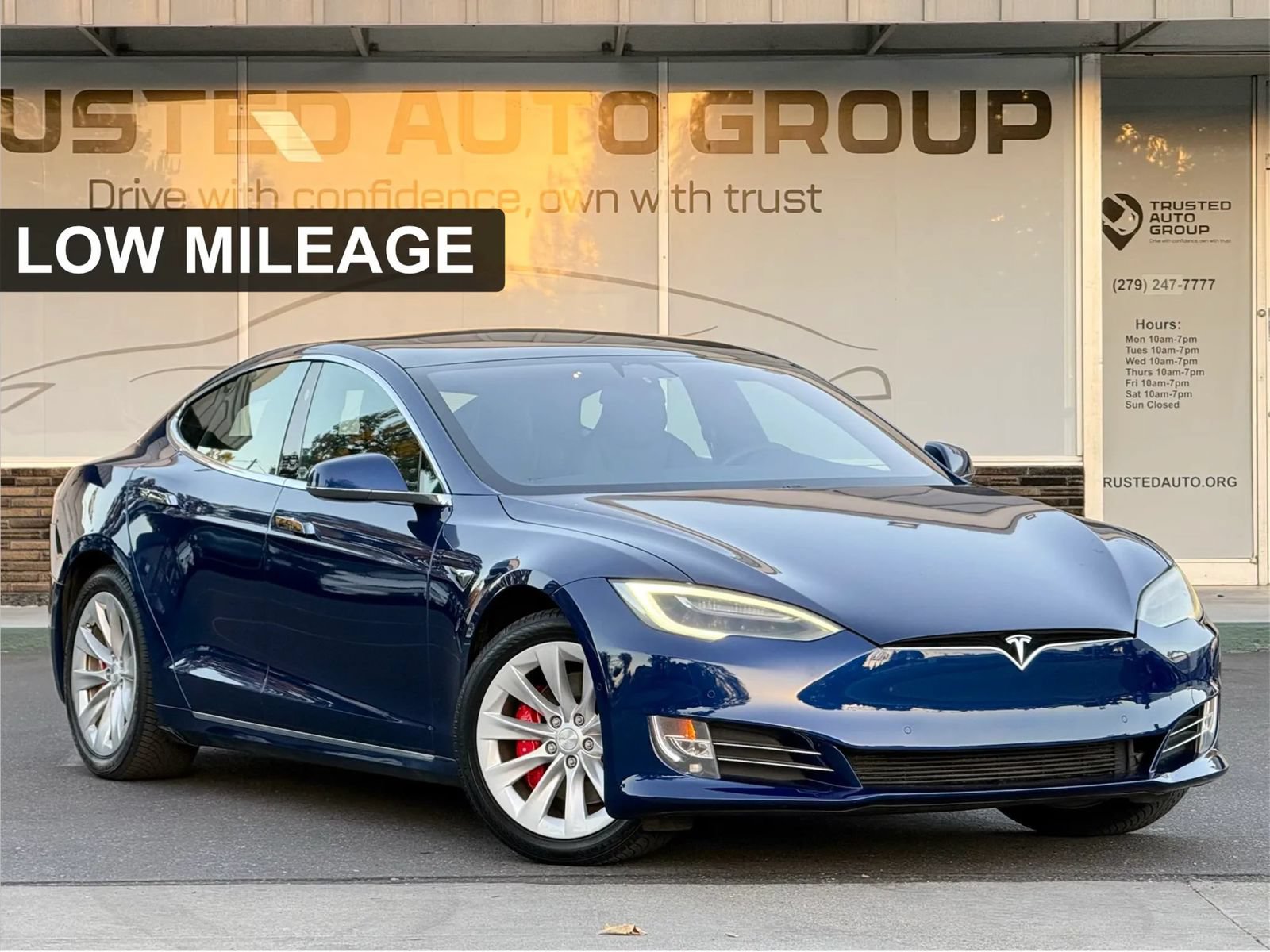 Used 2019 Tesla Model S Performance AWD/4WD image 2