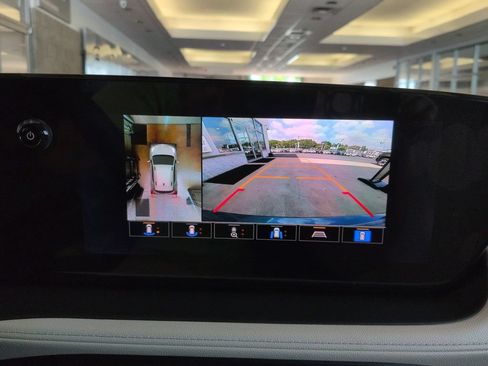 New 2026 Buick Encore GX Avenir w/ Avenir Technology Package AWD/4WD image 11