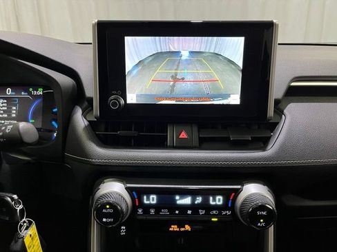 Certified 2024 Toyota RAV4 LE AWD/4WD image 17
