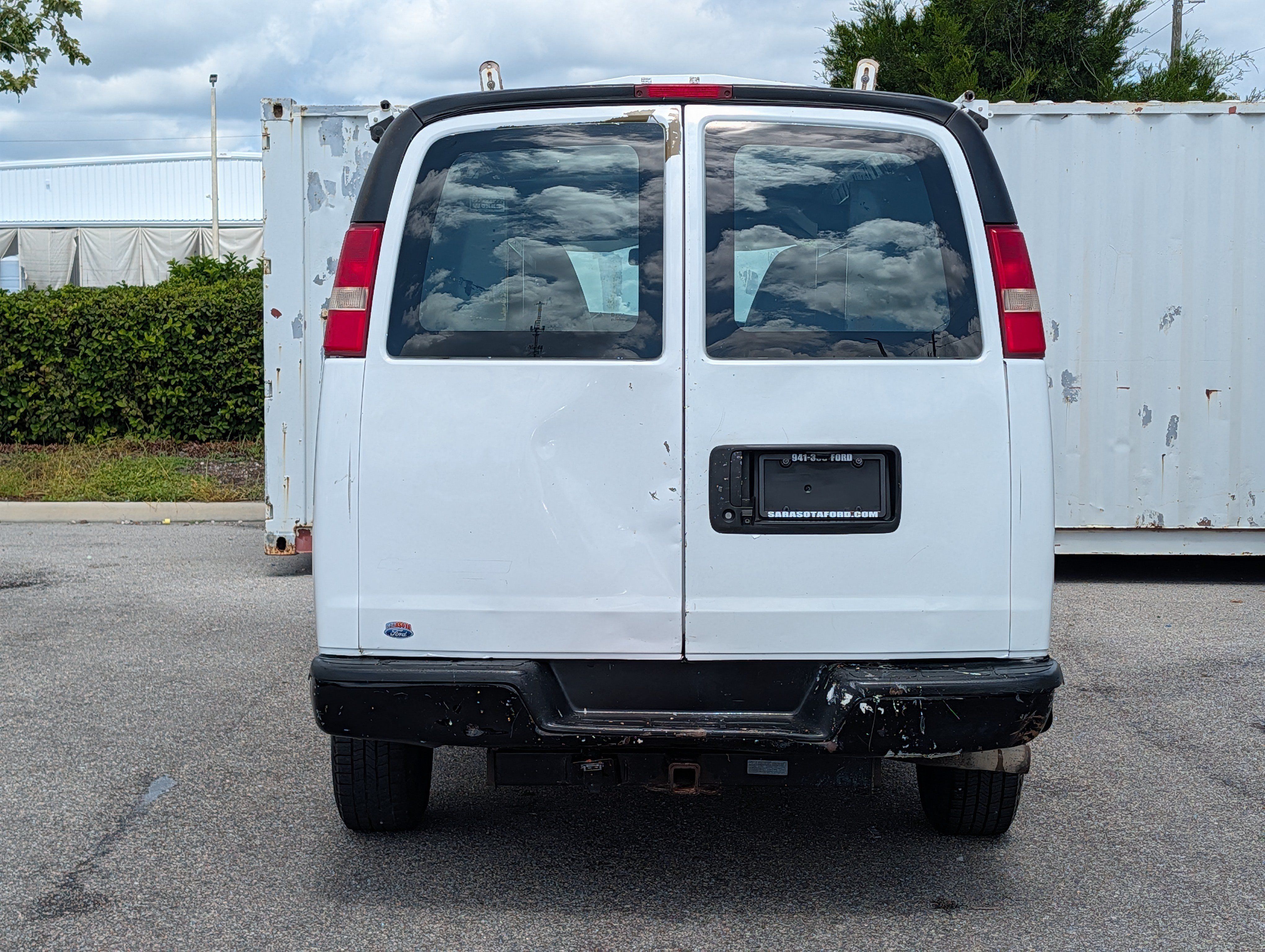 Used 2013 Chevrolet Express 3500 Extended RWD image 6