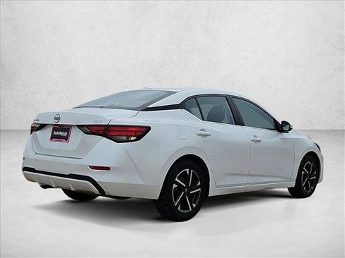 Used 2024 Nissan Sentra SV FWD image 5