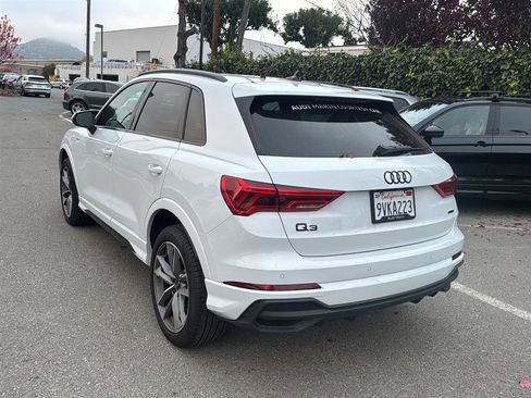 Used 2025 Audi Q3 2.0T Premium w/ Convenience Package image 8