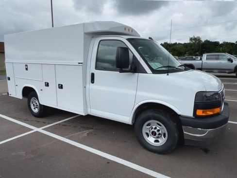 New 2025 GMC Savana 3500 w/ Power Convenience Package image 2