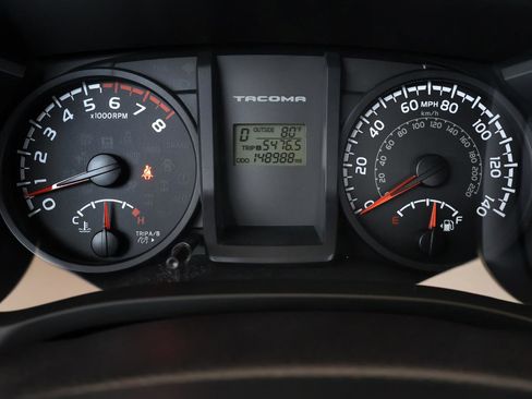 Used 2016 Toyota Tacoma SR w/ SR Convenience Package RWD image 28