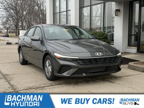 New 2026 Hyundai Elantra SE FWD image 1