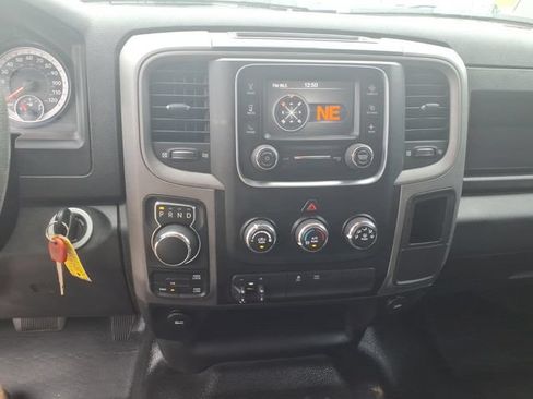 Used 2022 RAM 1500 Tradesman w/ Chrome Appearance Group AWD/4WD image 14