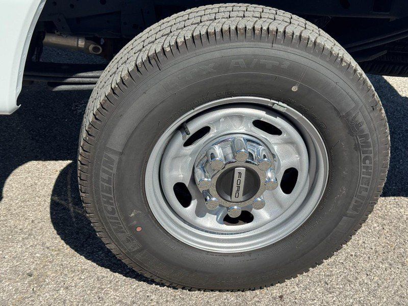 Used 2025 Ford F250 XL w/ XL Chrome Package AWD/4WD image 11