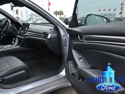 Used 2022 Honda Accord Sport image 17