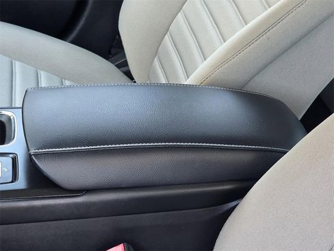 Used 2018 Ford Fusion S image 8